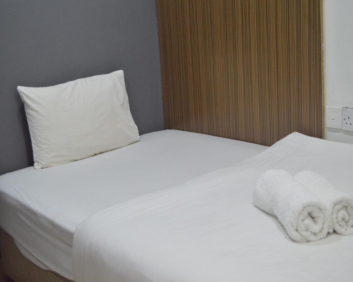 Hotel Pritty Куала-Лумпур Экстерьер фото