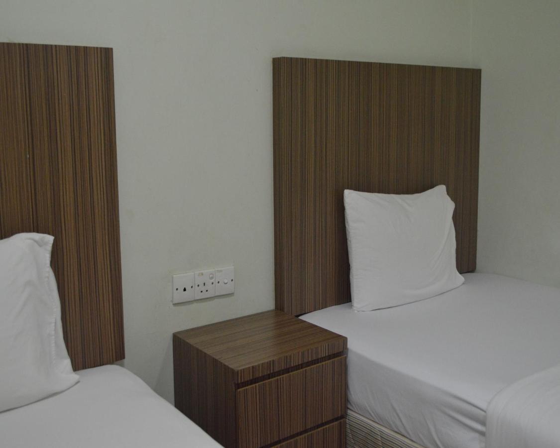 Hotel Pritty Куала-Лумпур Экстерьер фото